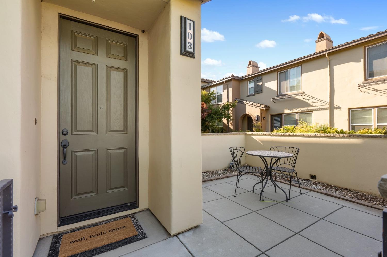 Photo #3: 222072289 Listing 