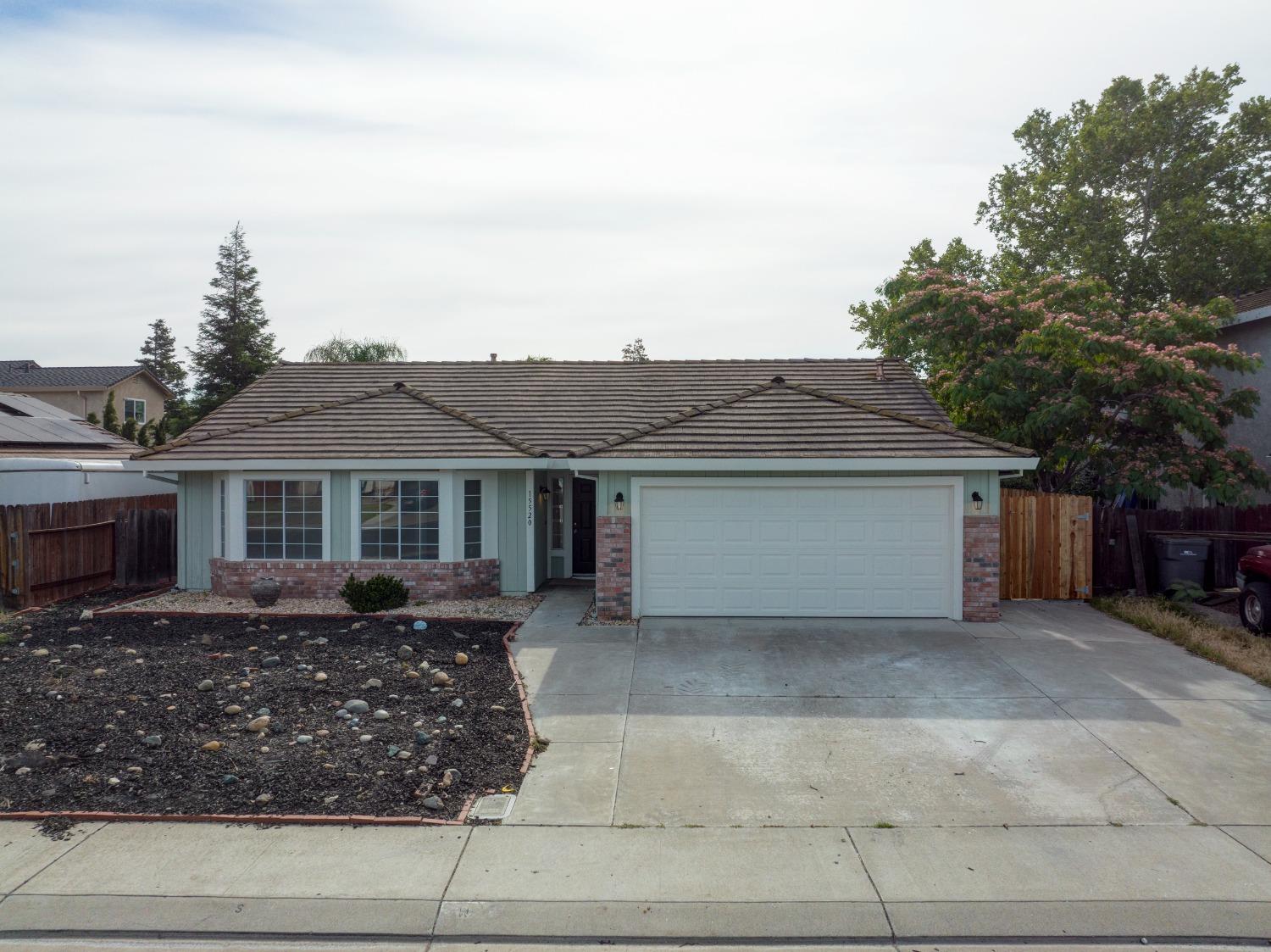 Detail Gallery Image 1 of 1 For 15520 Lottie Way, Lathrop,  CA 95330 - 3 Beds | 2 Baths
