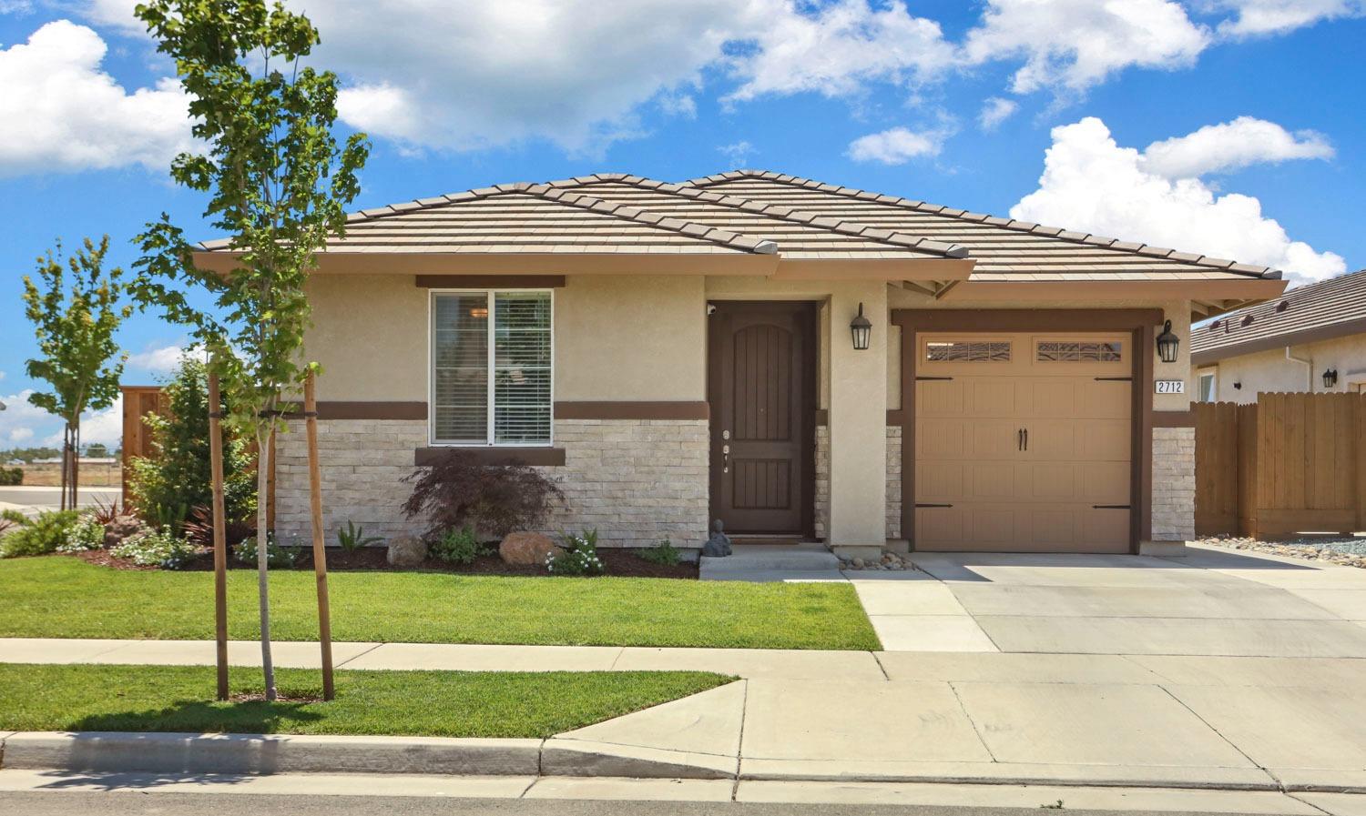 Detail Gallery Image 1 of 1 For 2712 Carnation Way, Lodi,  CA 95242 - 3 Beds | 2 Baths