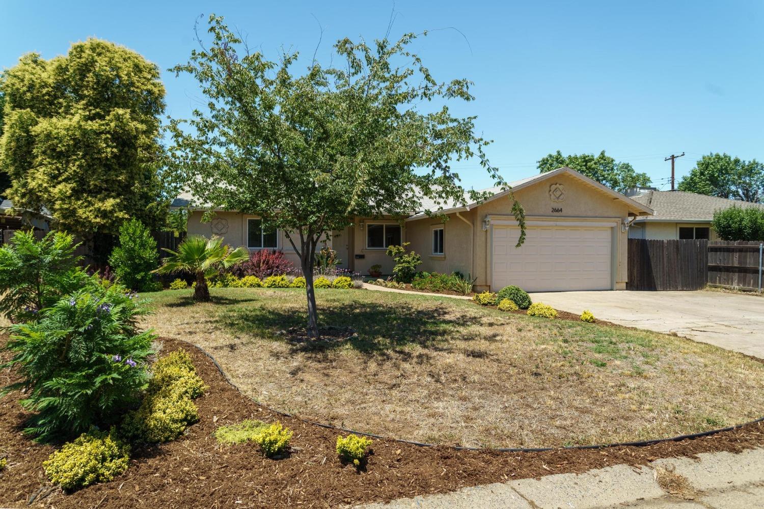 Detail Gallery Image 1 of 1 For 2664 Aramon Dr, Rancho Cordova,  CA 95670 - 3 Beds | 2 Baths