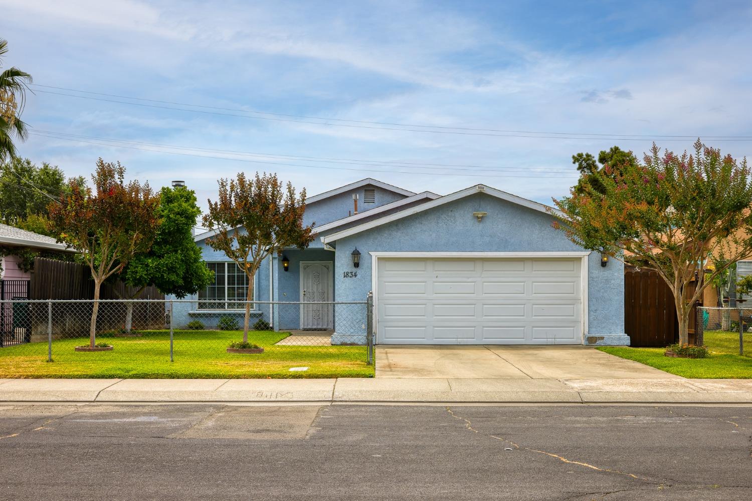 Detail Gallery Image 1 of 1 For 1834 E Anderson St, Stockton,  CA 95205 - 3 Beds | 2 Baths