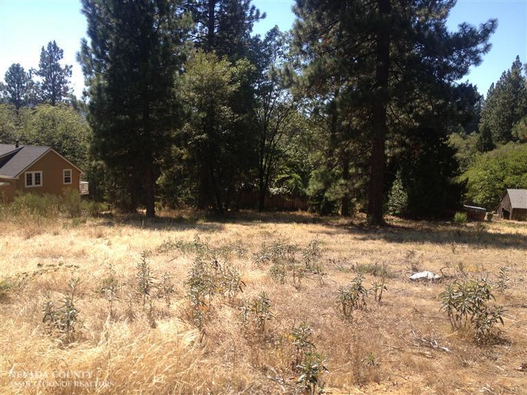 Photo of 631 Chief Kelly Dr in Nevada City, CA