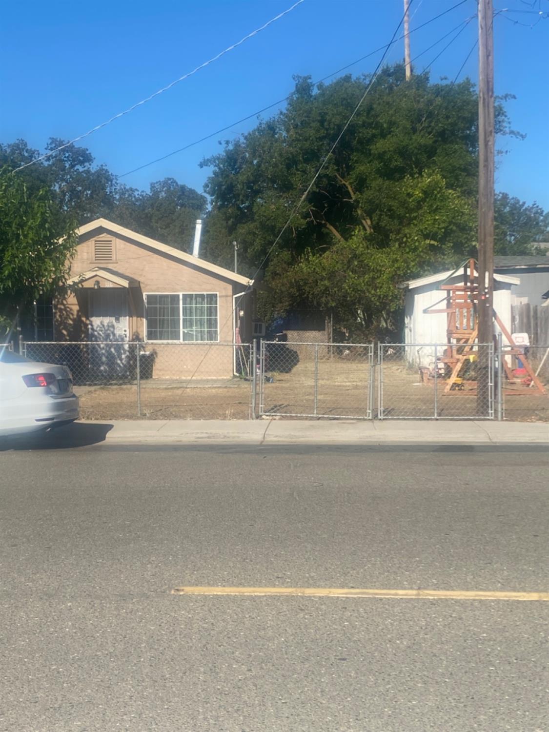 Photo of 516-518 Second St in Galt, CA