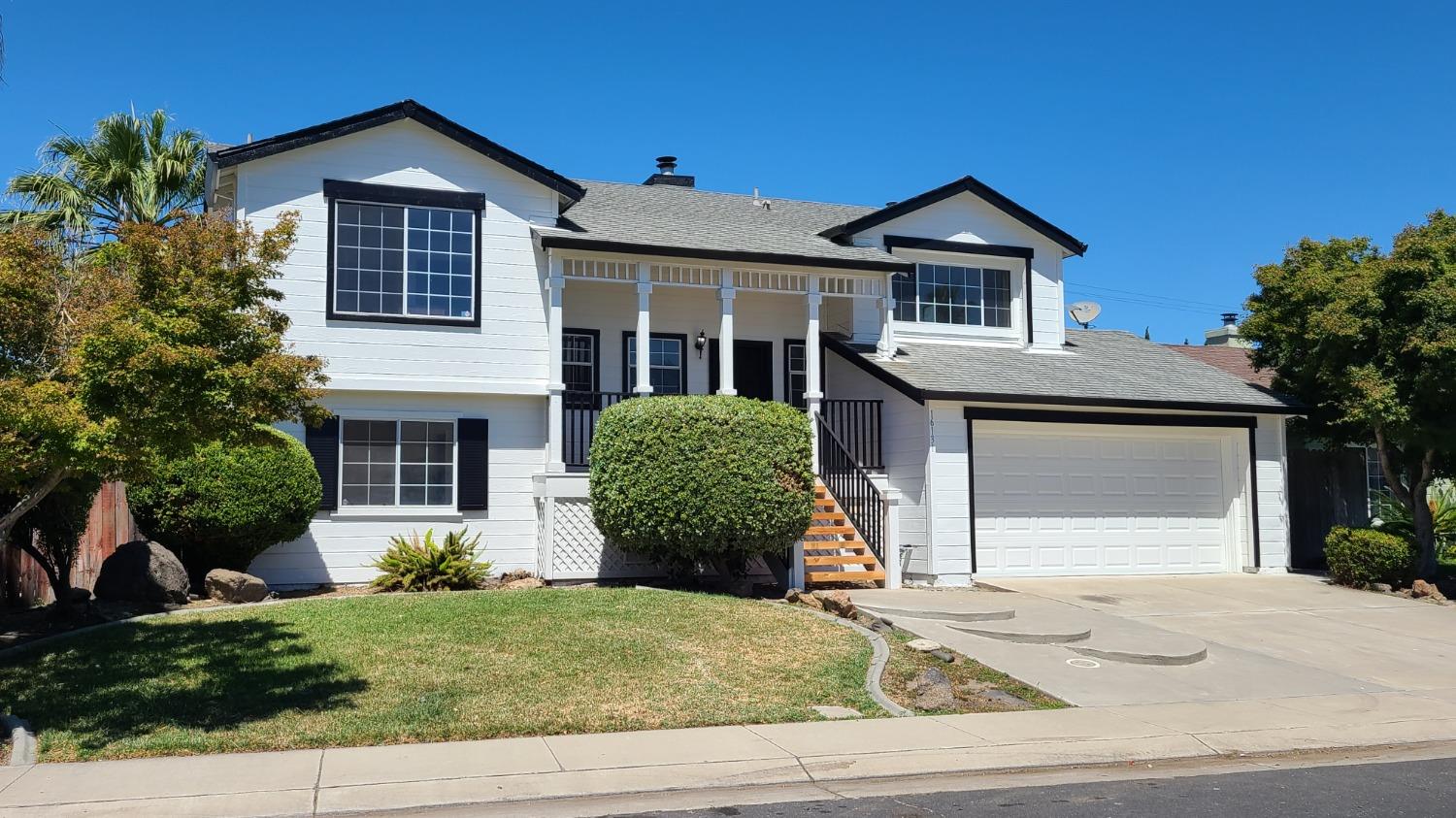 Detail Gallery Image 1 of 1 For 16131 Matador Way, Lathrop,  CA 95330 - 4 Beds | 2/1 Baths