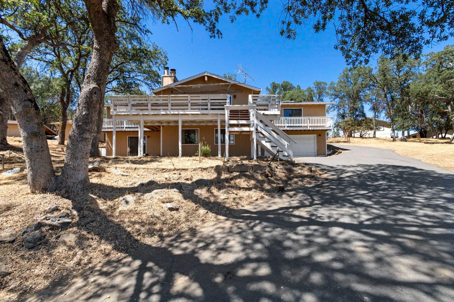 Detail Gallery Image 1 of 1 For 21038 Hemlock St, Groveland,  CA 95321 - 3 Beds | 3 Baths