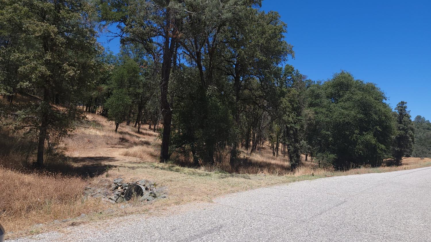 Photo of 22252 Retherford Rd in Grass Valley, CA