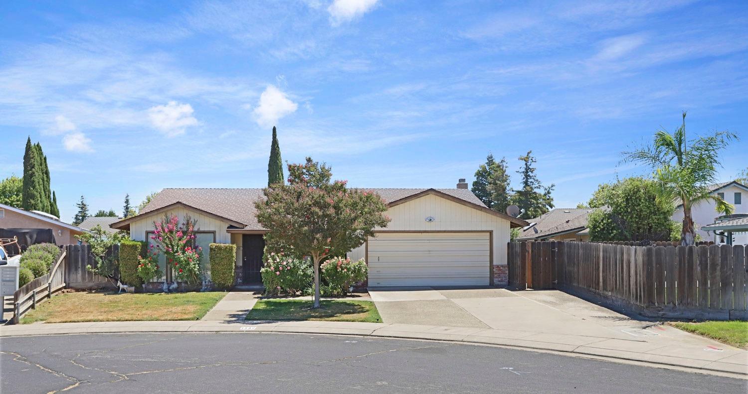 Detail Gallery Image 1 of 1 For 1336 Pin Tail Pl, Manteca,  CA 95336 - 4 Beds | 2/1 Baths