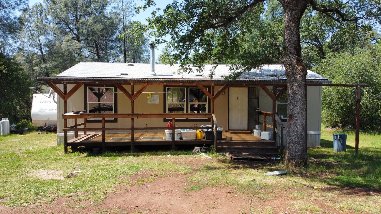 Photo of 1951 Greerty Rd in Oroville, CA