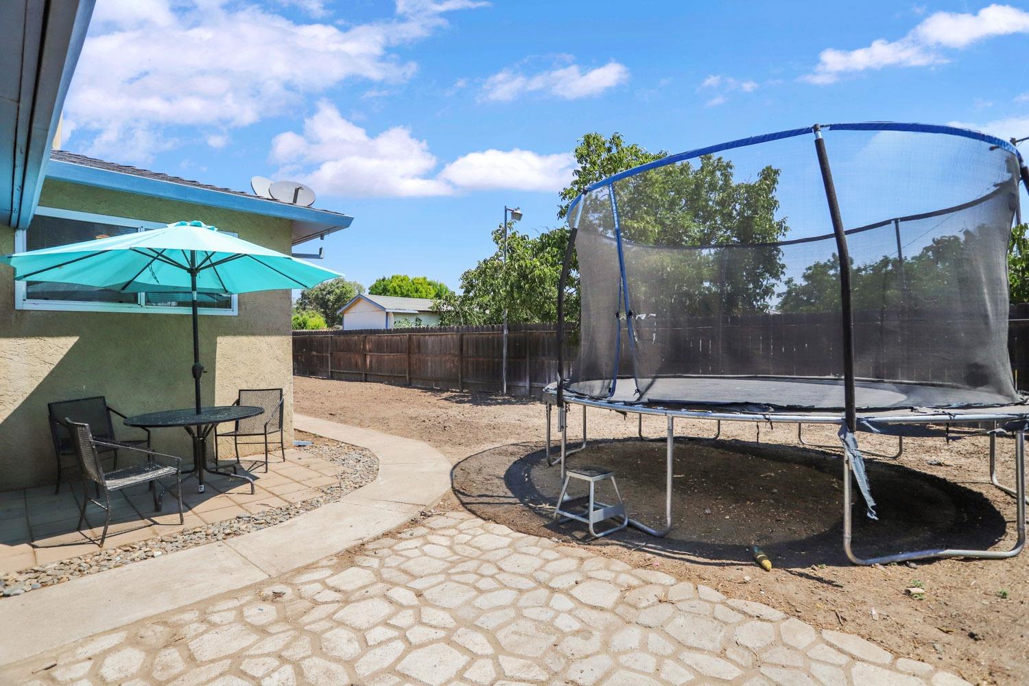 Detail Gallery Image 38 of 46 For 1824 N Patterson Rd, Stockton,  CA 95215 - 3 Beds | 2 Baths