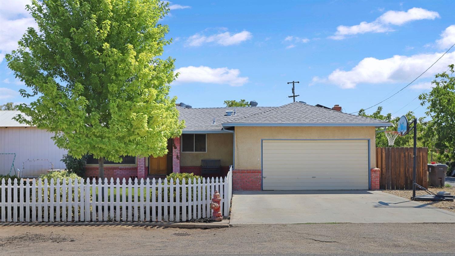 Detail Gallery Image 1 of 46 For 1824 N Patterson Rd, Stockton,  CA 95215 - 3 Beds | 2 Baths