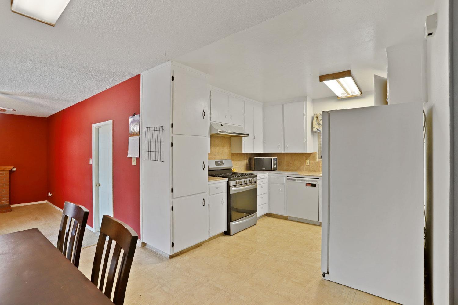 Detail Gallery Image 19 of 46 For 1824 N Patterson Rd, Stockton,  CA 95215 - 3 Beds | 2 Baths