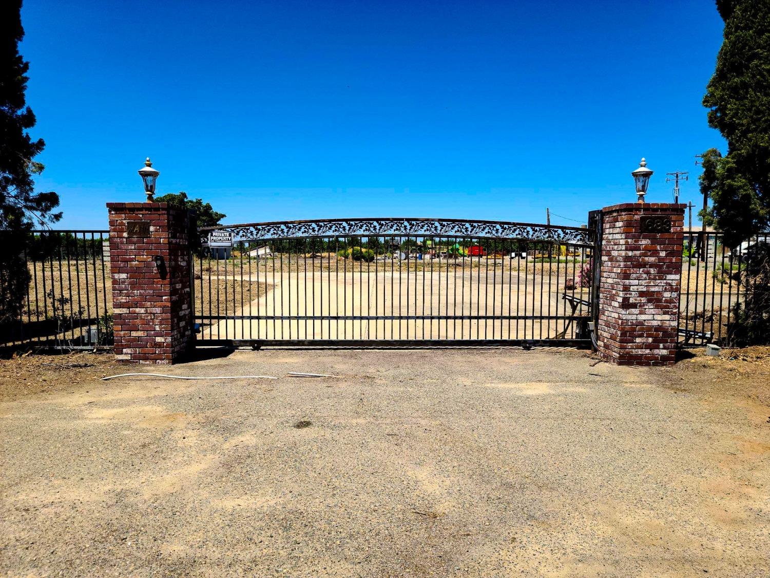 Photo of 1683 Eager Rd in Live Oak, CA