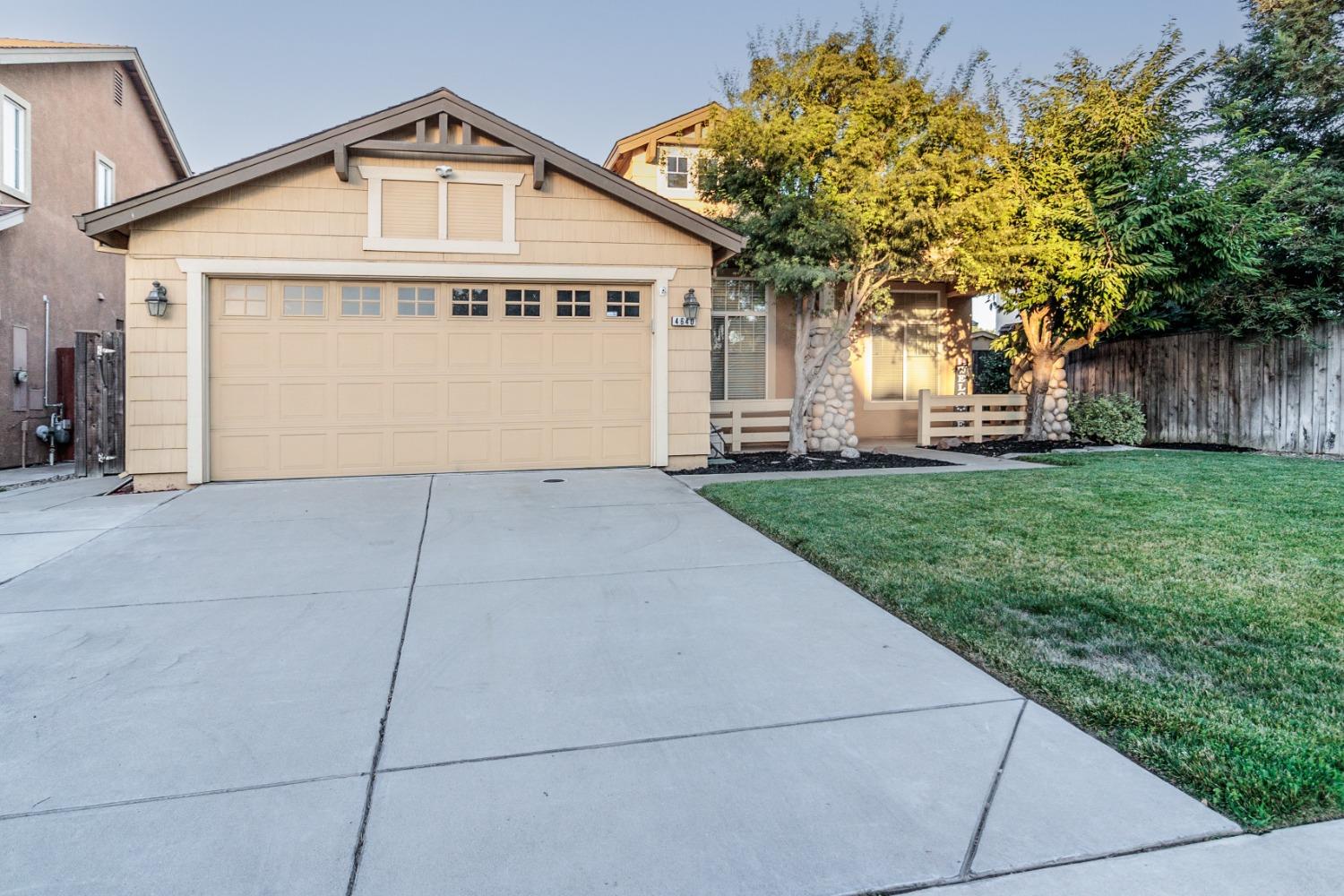 Detail Gallery Image 1 of 1 For 4640 Mckenna Dr, Turlock,  CA 95382 - 3 Beds | 2 Baths
