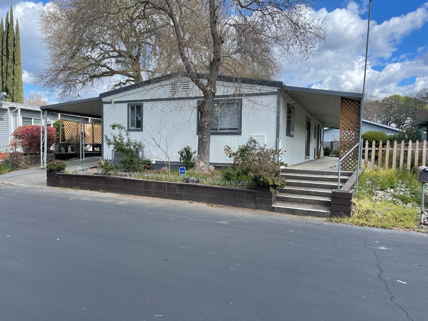 Photo of 6612 Silver Springs Ct in Citrus Heights, CA