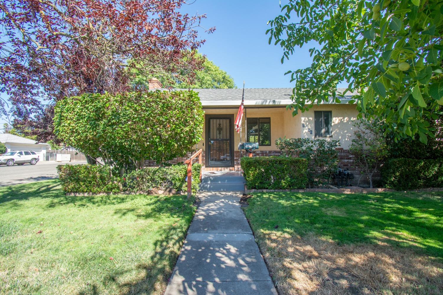 Detail Gallery Image 1 of 1 For 1506 Maryland Ave, West Sacramento,  CA 95691 - 3 Beds | 2 Baths