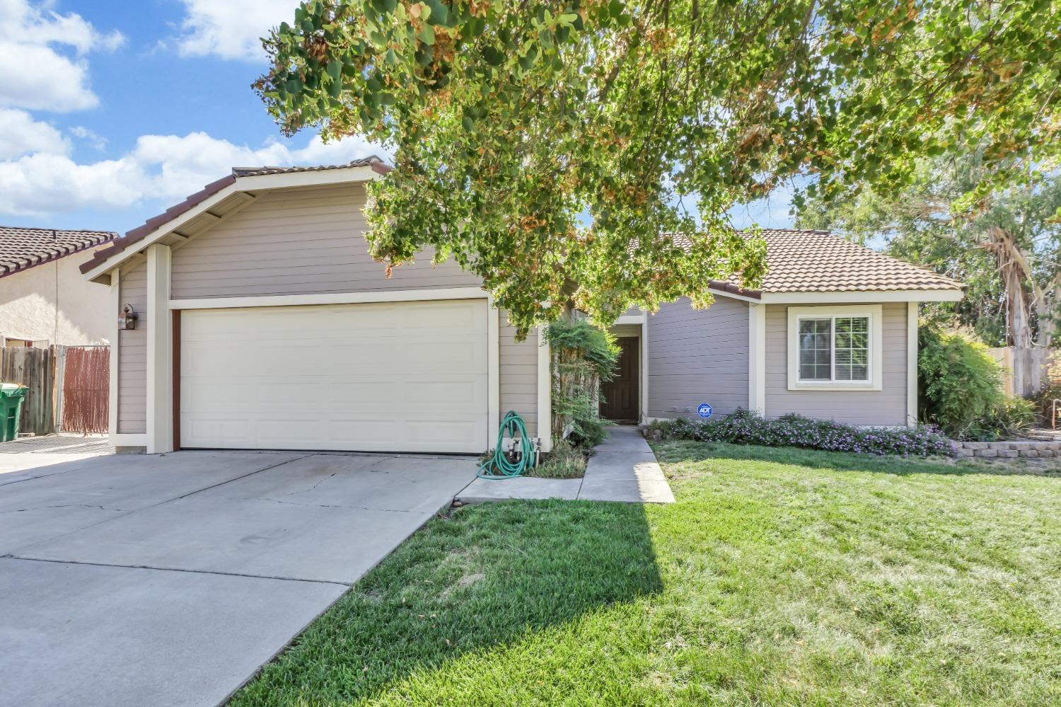 Detail Gallery Image 1 of 1 For 5899 Tevlin Ln, Stockton,  CA 95210 - 3 Beds | 2 Baths