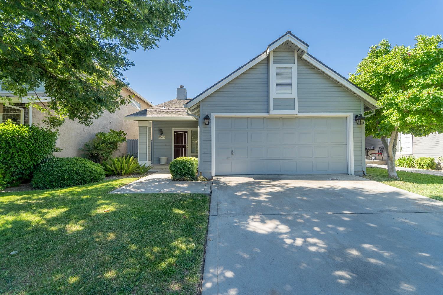 Detail Gallery Image 1 of 32 For 3612 Woodglen Dr, Modesto,  CA 95356 - 3 Beds | 2/1 Baths