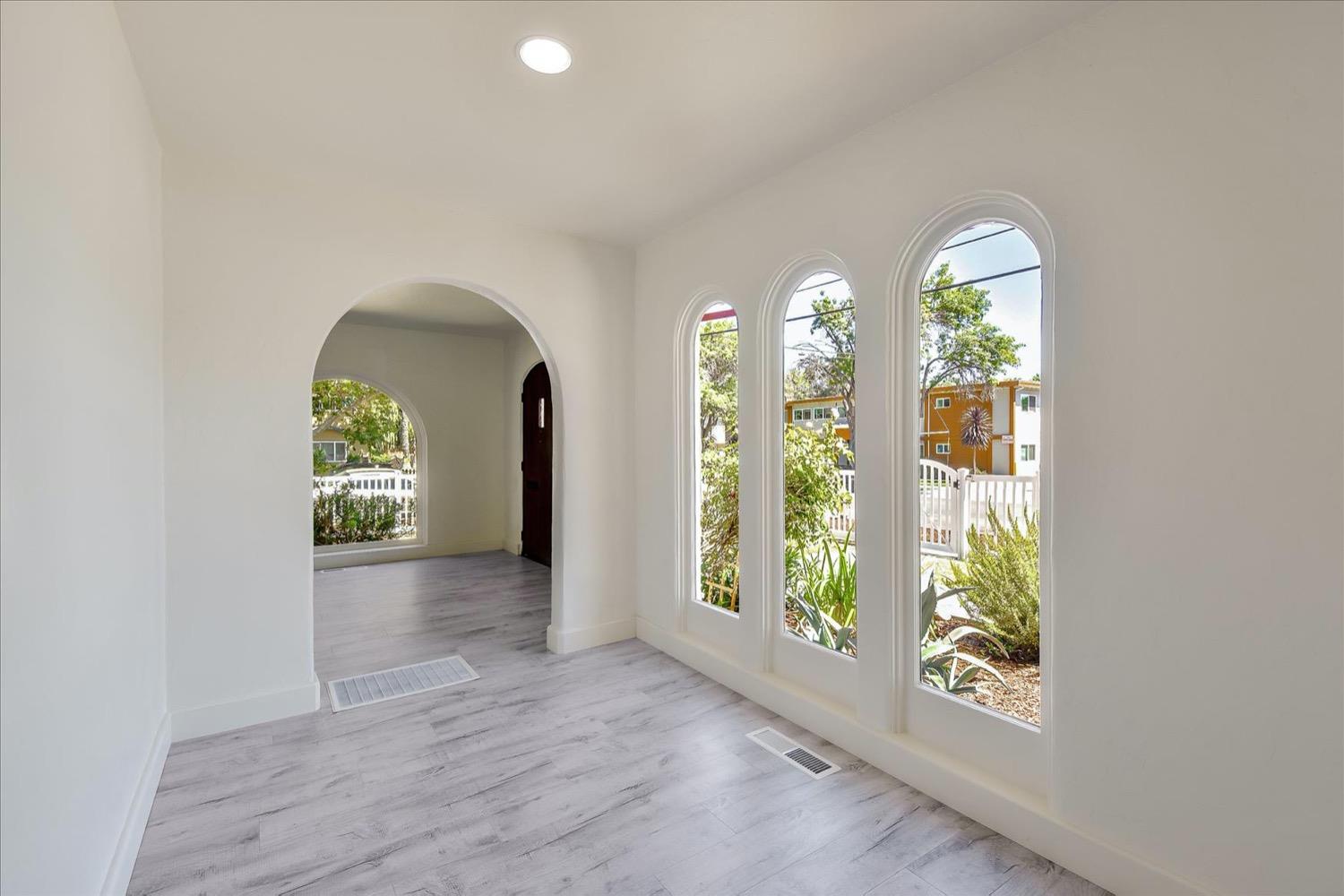 Detail Gallery Image 11 of 45 For 918 Vermont St, San Jose,  CA 95126 - 2 Beds | 2 Baths