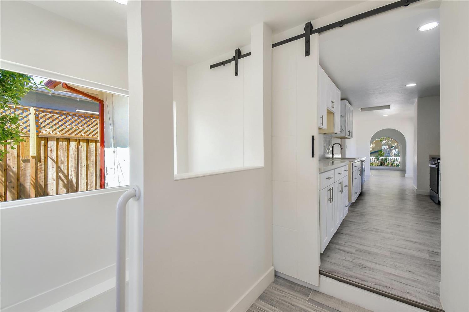 Detail Gallery Image 21 of 45 For 918 Vermont St, San Jose,  CA 95126 - 2 Beds | 2 Baths