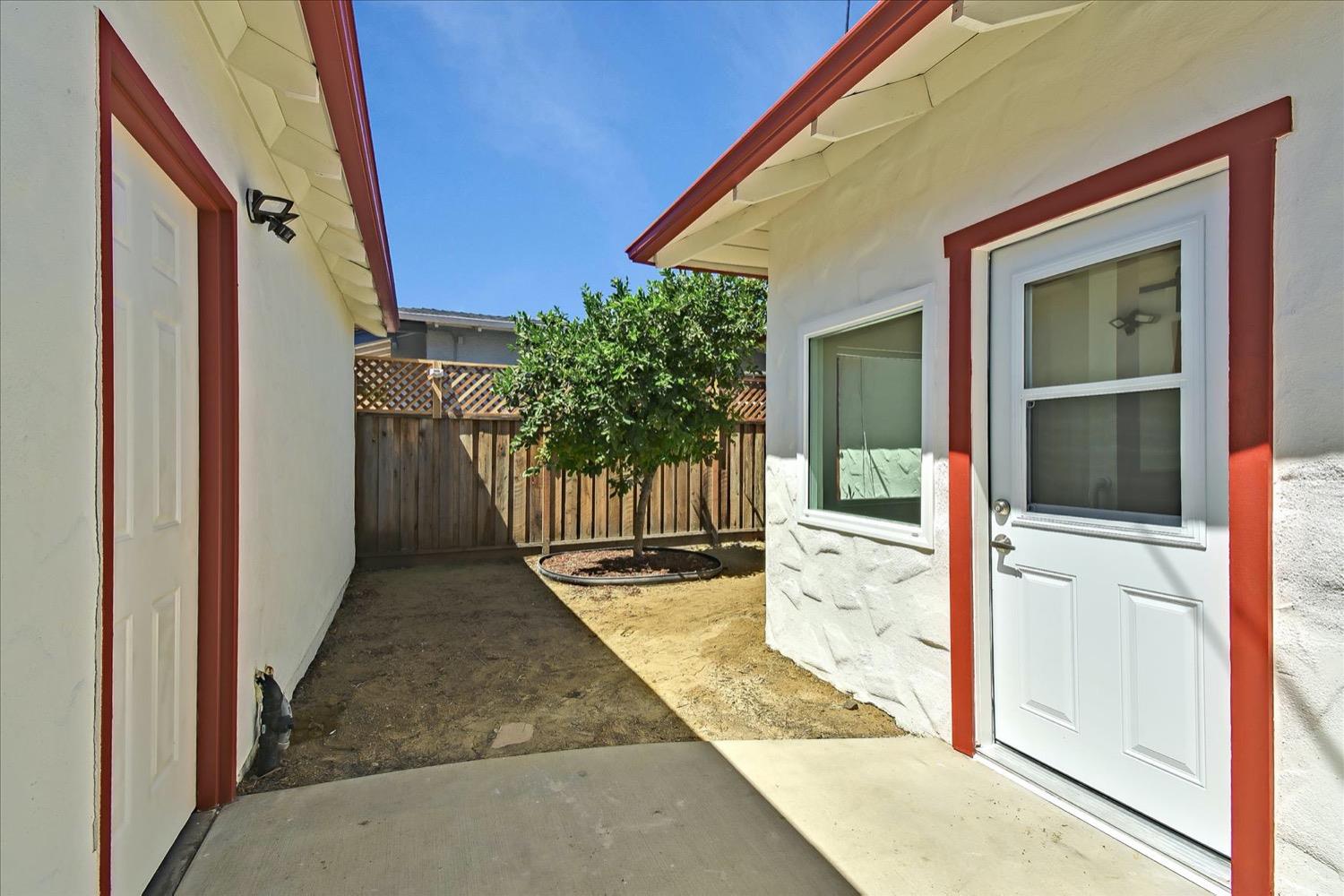 Detail Gallery Image 41 of 45 For 918 Vermont St, San Jose,  CA 95126 - 2 Beds | 2 Baths