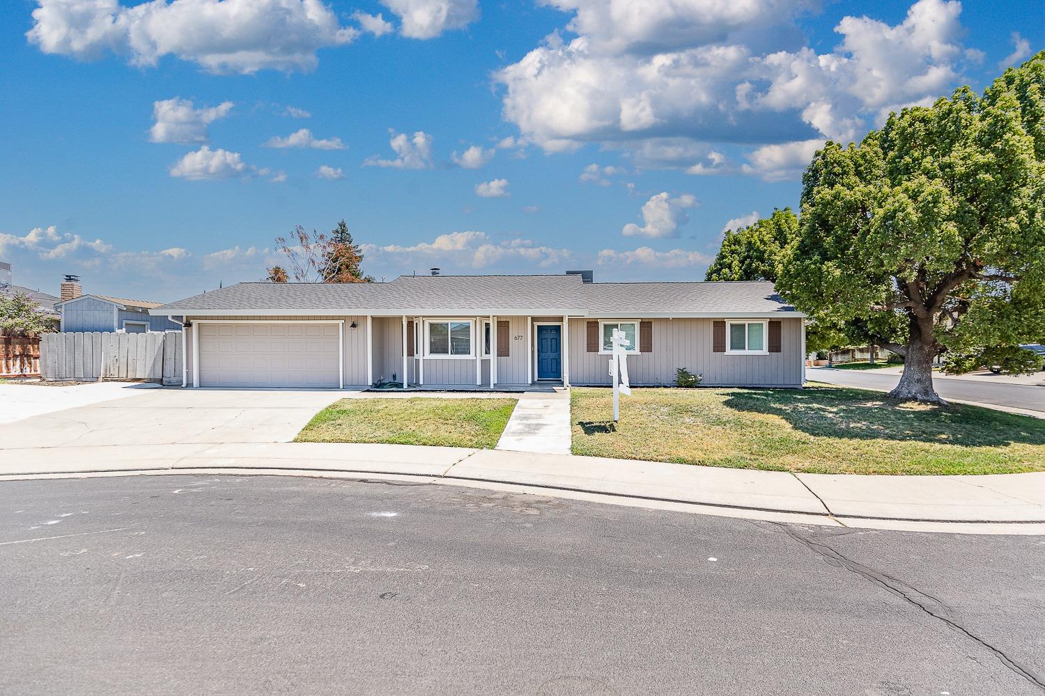 Detail Gallery Image 1 of 1 For 677 Aurora Ct, Manteca,  CA 95336 - 3 Beds | 2 Baths
