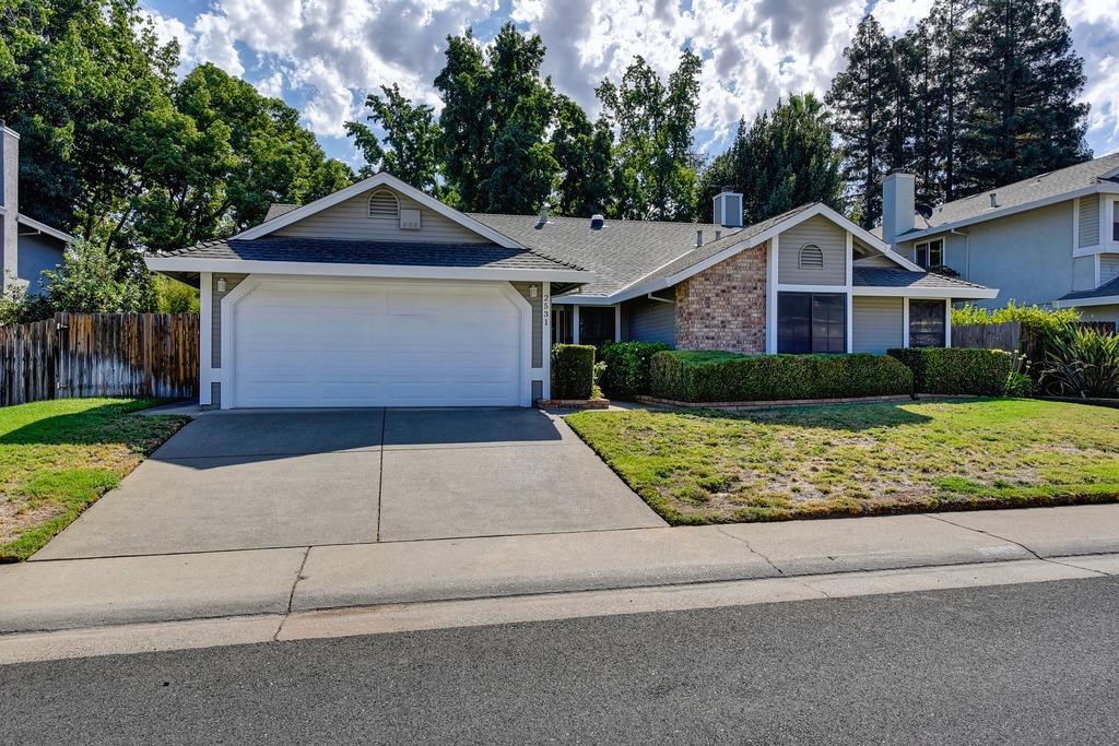 Detail Gallery Image 1 of 1 For 2531 Mossy Oaks Ct, Rancho Cordova,  CA 95670 - 4 Beds | 2 Baths