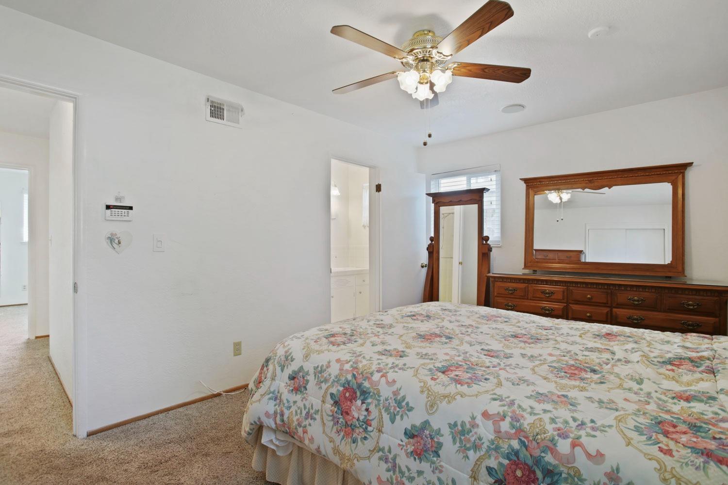 Detail Gallery Image 18 of 32 For 309 Roosevelt Ave, Manteca,  CA 95336 - 3 Beds | 2 Baths