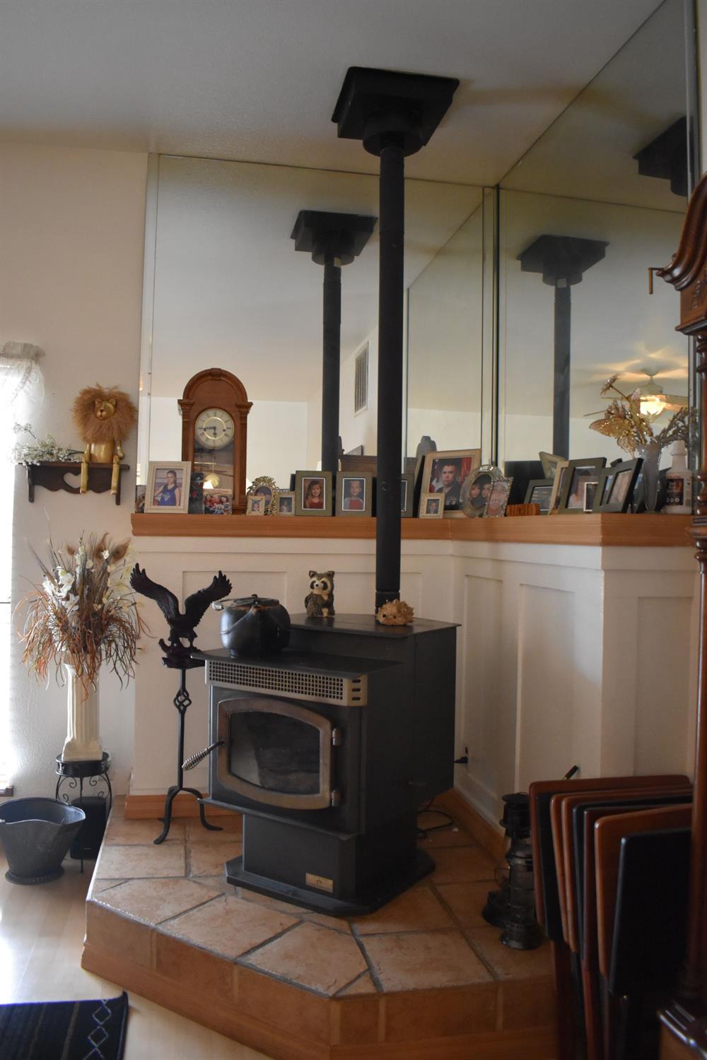 Detail Gallery Image 8 of 42 For 5503 E Main St, Stockton,  CA 95215 - 3 Beds | 2 Baths