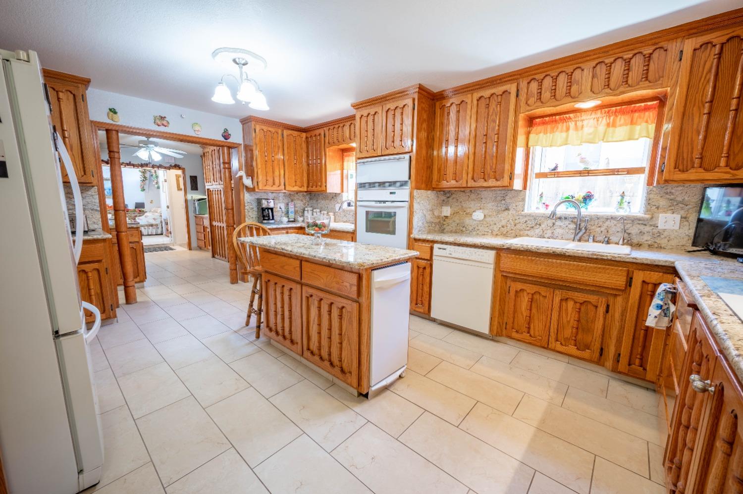 Detail Gallery Image 14 of 64 For 4004 Horner Ave, Stockton,  CA 95215 - 5 Beds | 5 Baths