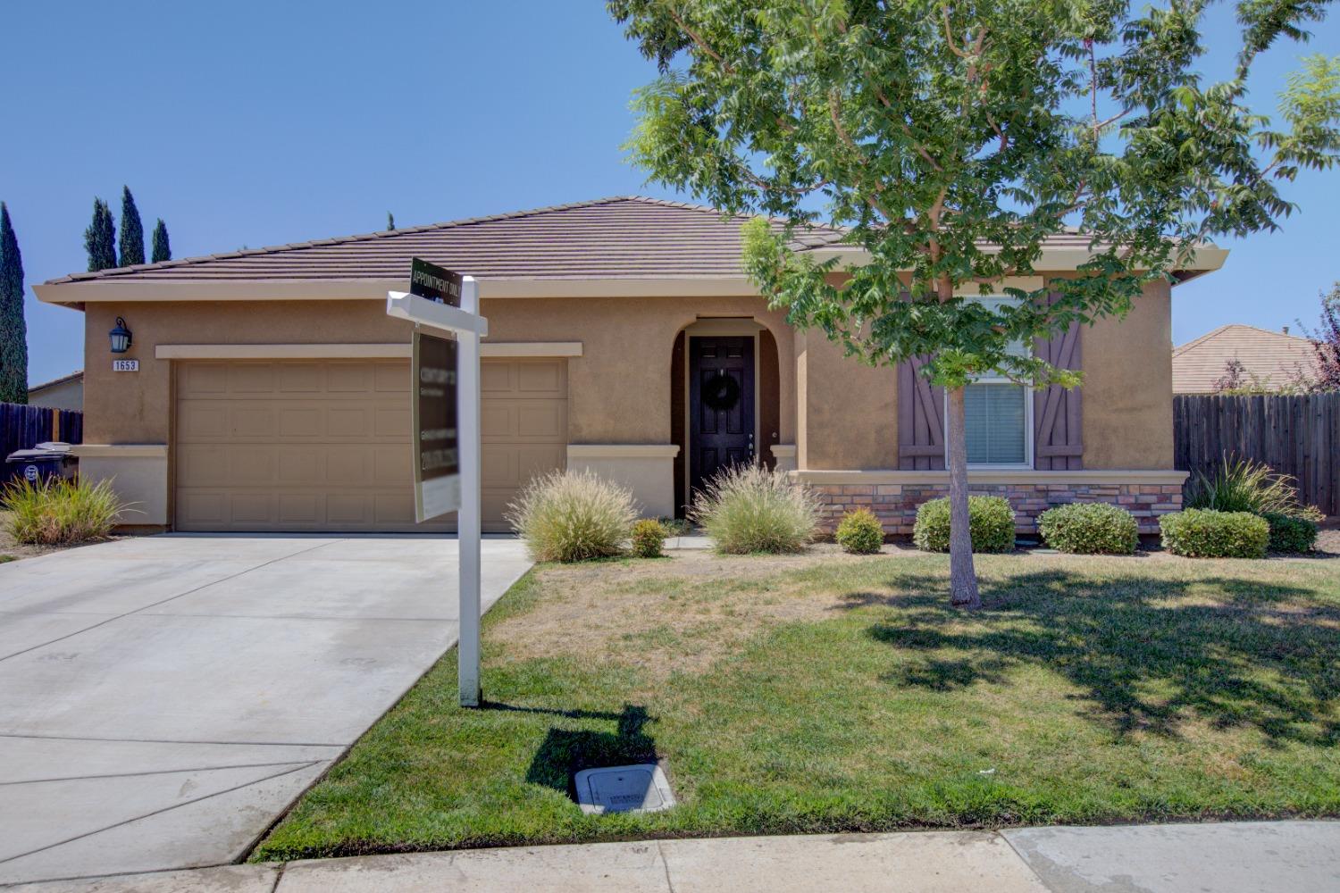 Detail Gallery Image 1 of 1 For 1653 Marquis Pl, Manteca,  CA 95337 - 3 Beds | 2 Baths