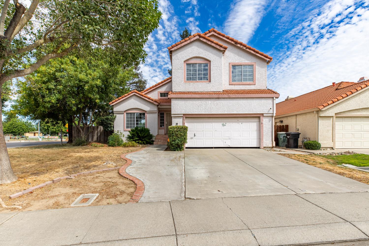 Detail Gallery Image 1 of 1 For 1737 Alum Rock Ct, Modesto,  CA 95358 - 4 Beds | 2/1 Baths