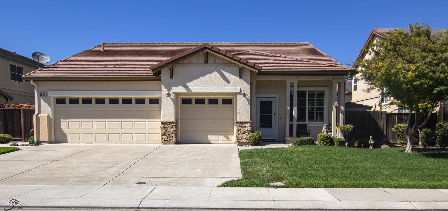 Detail Gallery Image 1 of 1 For 1821 Star Tulip St, Manteca,  CA 95337 - 3 Beds | 2 Baths