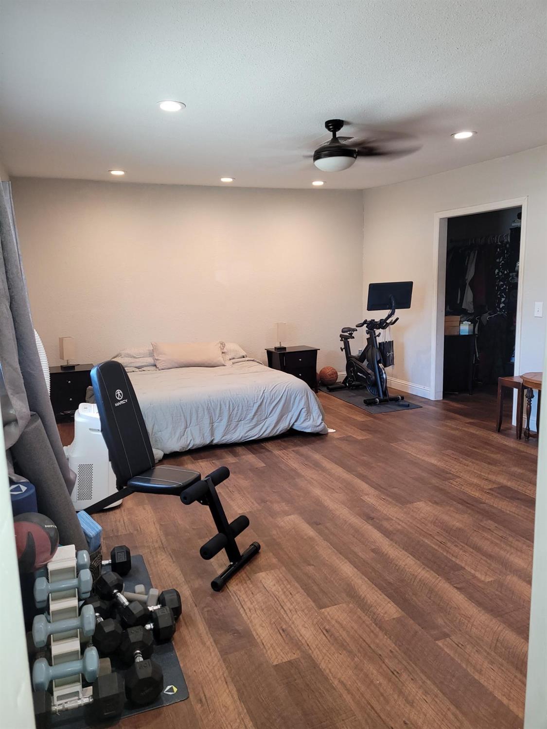 Detail Gallery Image 12 of 20 For 1406 S 10th St, Los Banos,  CA 93635 - 4 Beds | 2 Baths