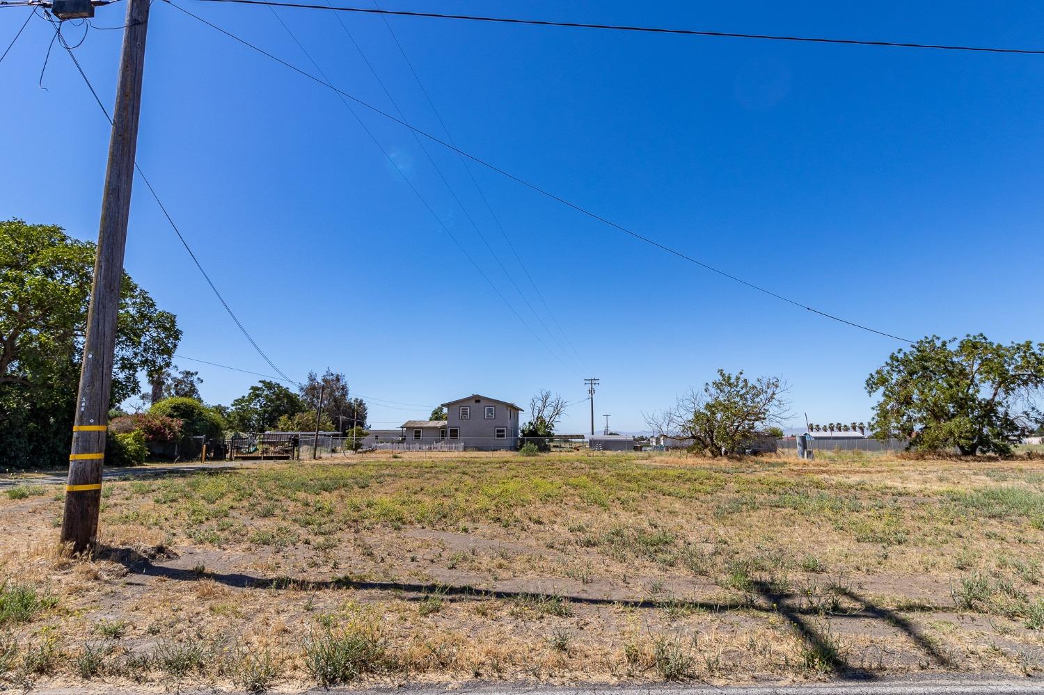 592 W Sneed Road, French Camp, CA 95231