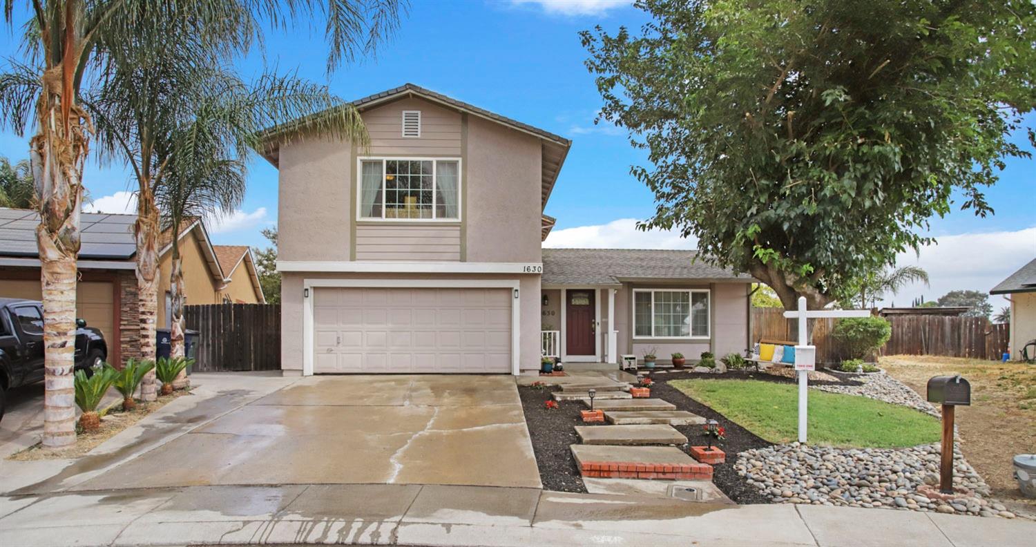 Detail Gallery Image 1 of 43 For 1630 Griffith Ct, Tracy,  CA 95376 - 4 Beds | 2/1 Baths