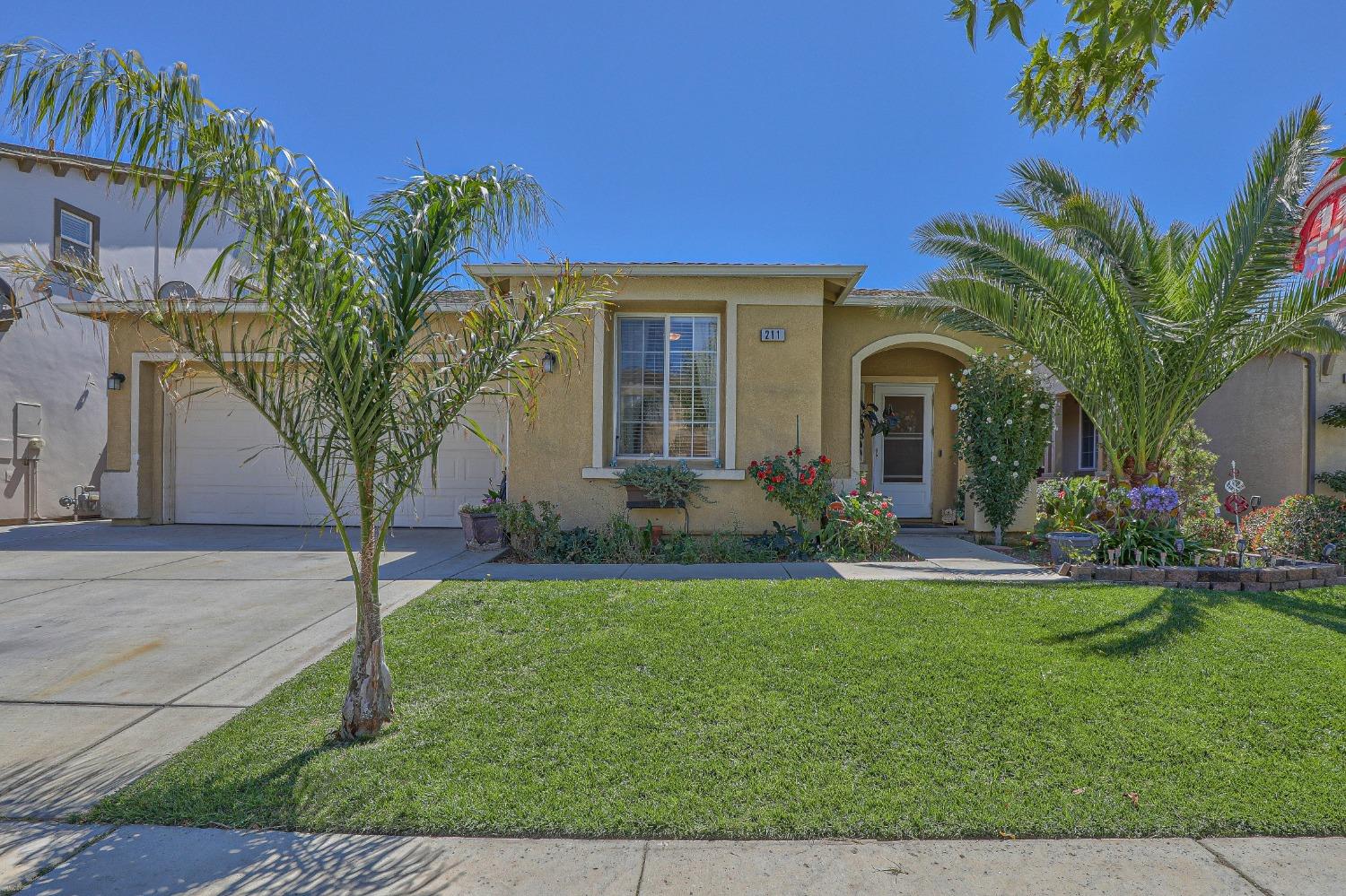 Detail Gallery Image 1 of 1 For 211 Sirrah Way, Greenfield,  CA 93927 - 4 Beds | 2 Baths