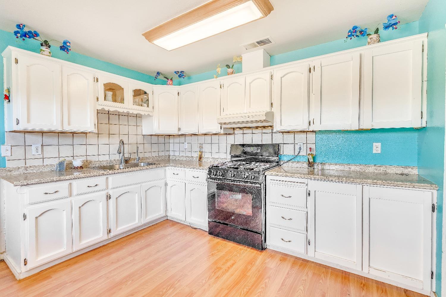 Detail Gallery Image 10 of 33 For 287 Overland Ave, Los Banos,  CA 93635 - 3 Beds | 2 Baths