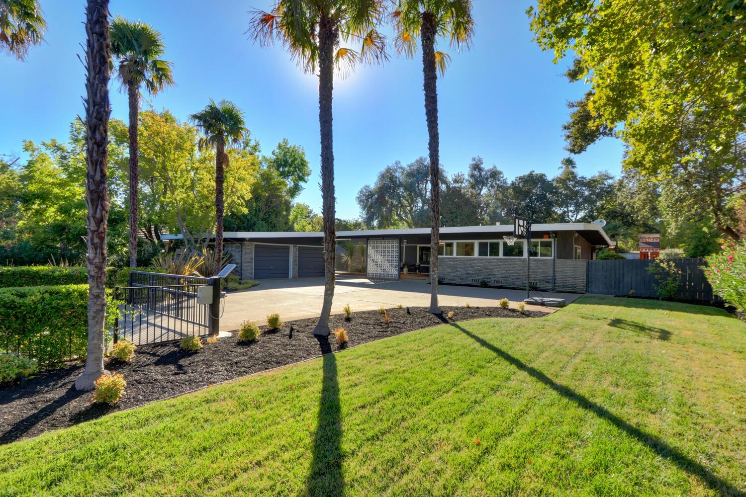 Mid Century Modern, Eichler, Contemporary and Modern homes for sale in Sacramento, Carmichael, Fair Oaks, Davis and the greater metro area