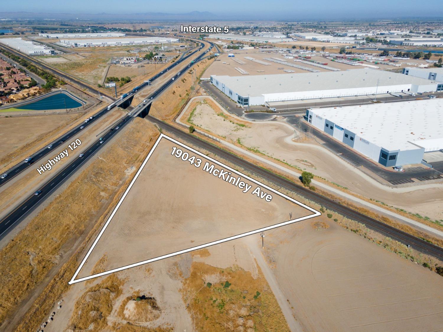 Mckinley Avenue, Manteca, California image 3