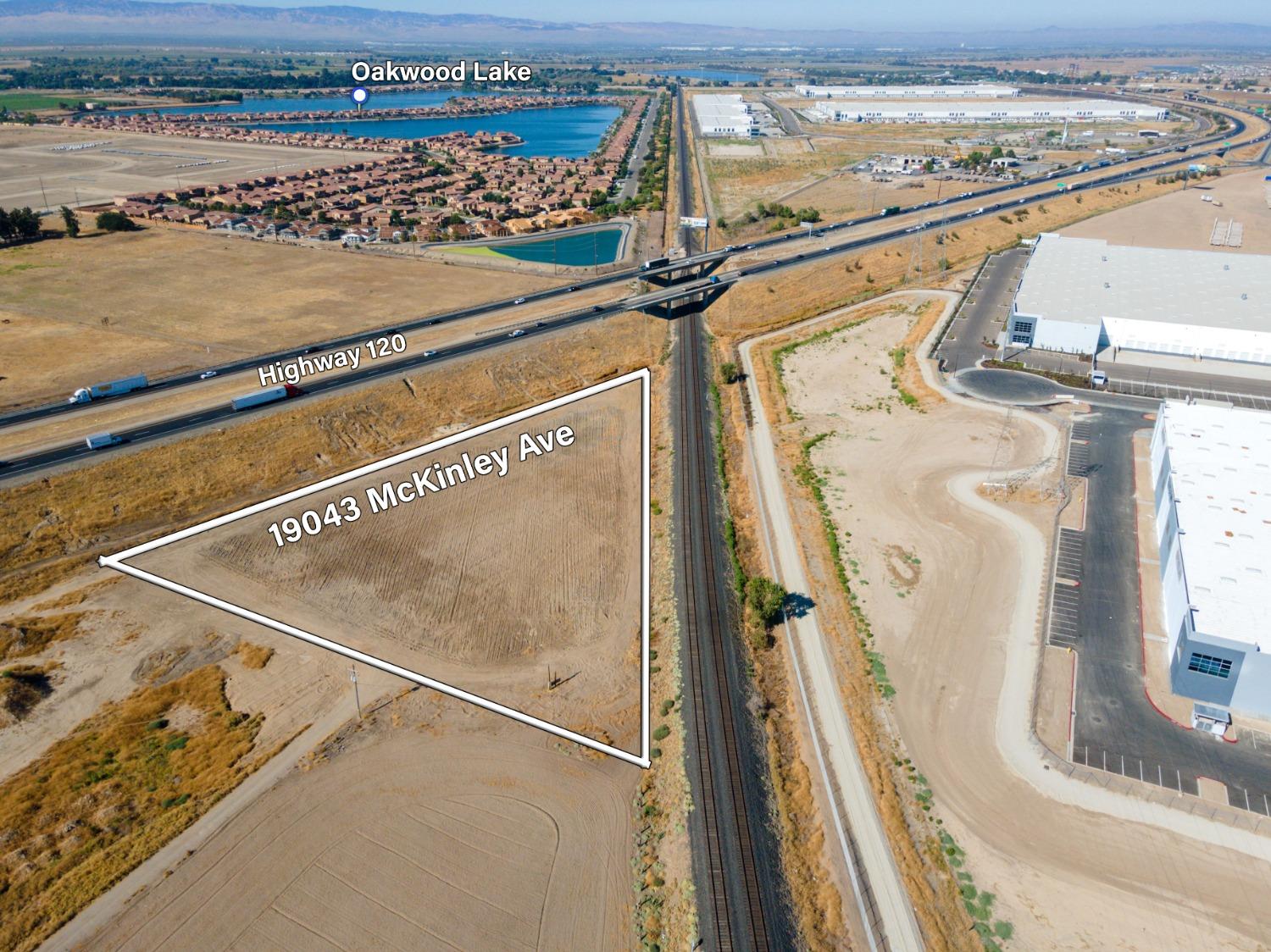 Mckinley Avenue, Manteca, California image 20