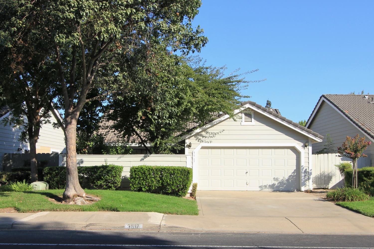 Detail Gallery Image 1 of 1 For 3517 Veneman Ave, Modesto,  CA 95356 - 2 Beds | 2 Baths