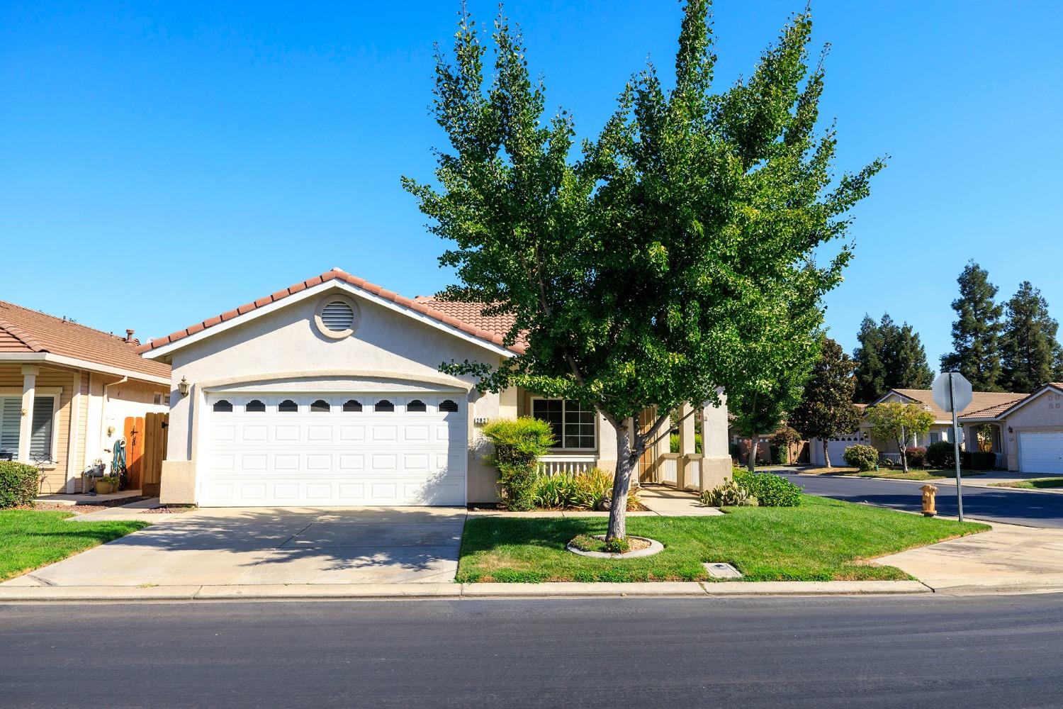 Detail Gallery Image 1 of 1 For 2021 Spring Valley Dr, Turlock,  CA 95382 - 2 Beds | 2 Baths