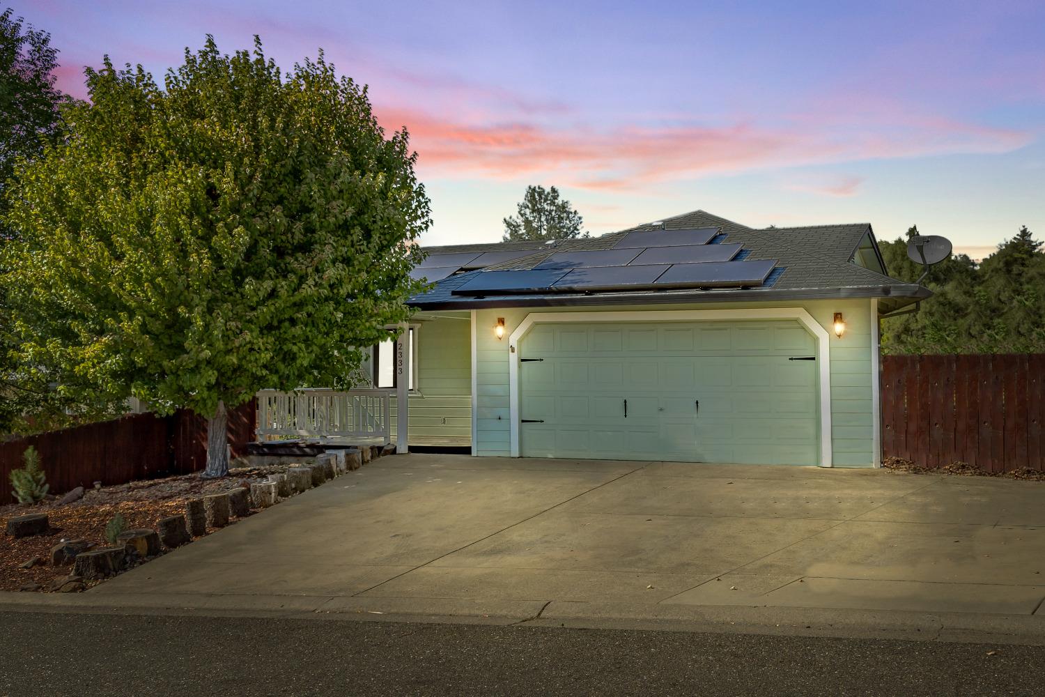 Detail Gallery Image 1 of 1 For 2333 Davis, Placerville,  CA 95667 - 4 Beds | 2 Baths