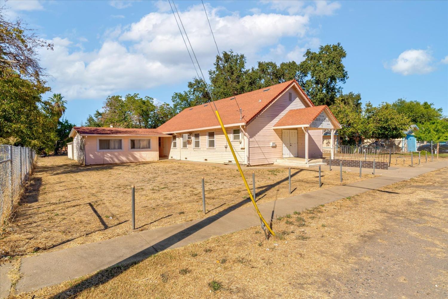 Photo of 2433 Date St in Live Oak, CA