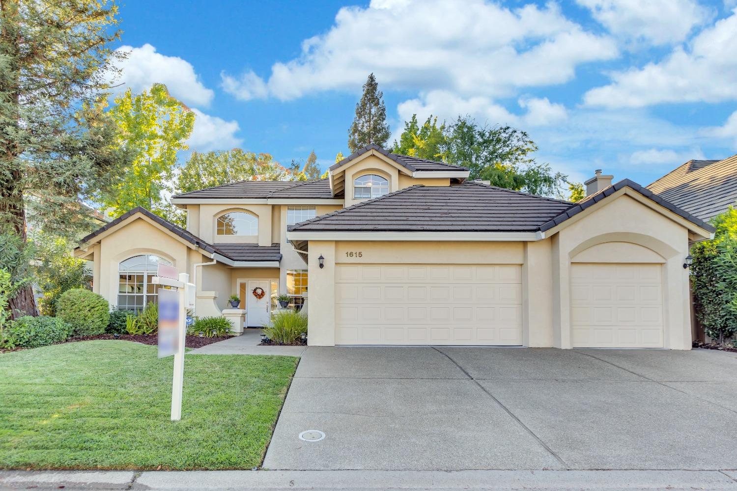1615 Clarewood Drive, Roseville, CA 95661