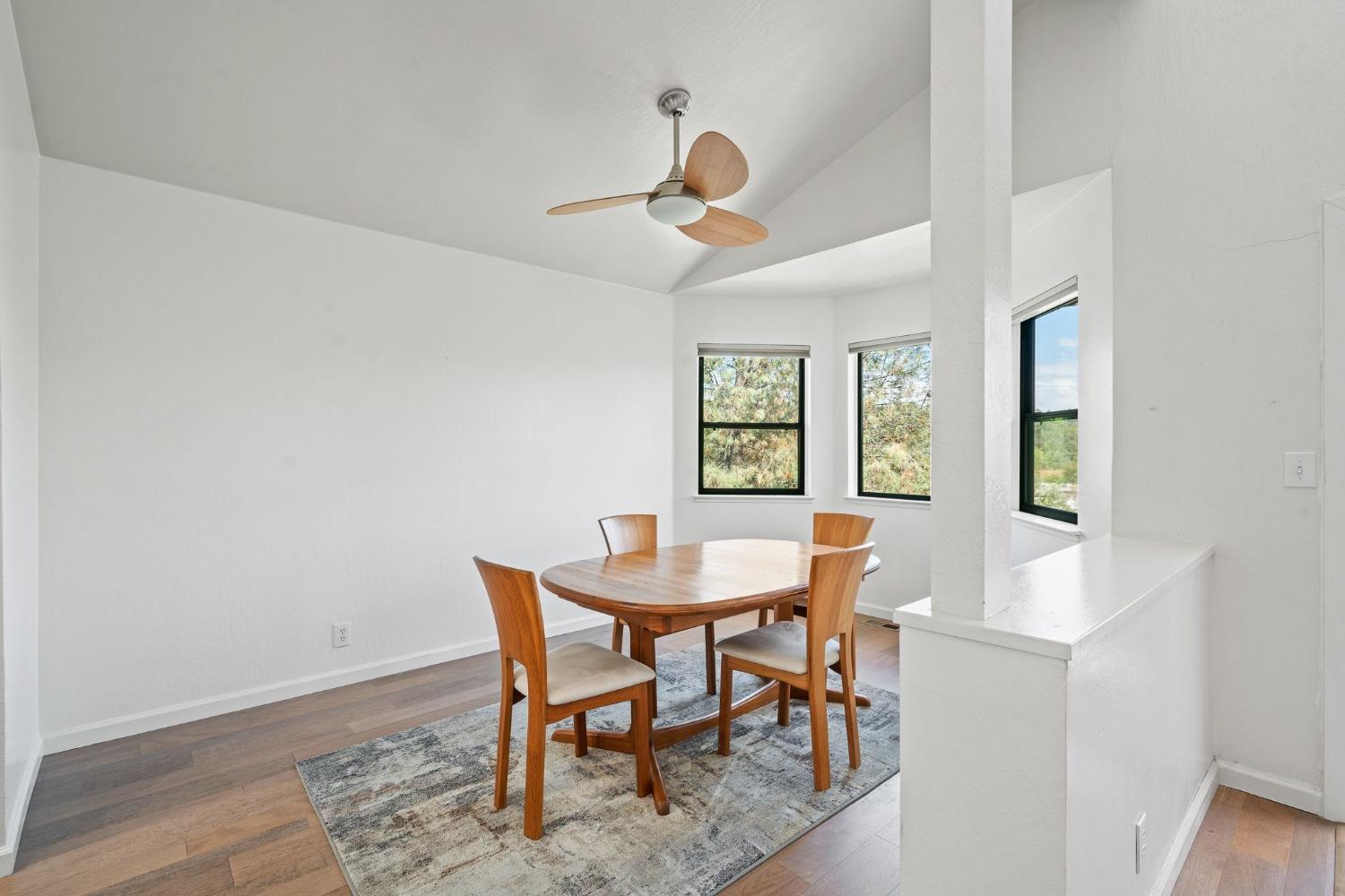 Photo #8: 222120753 Listing 