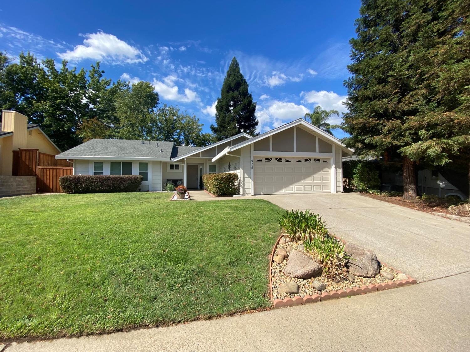 Adorable and updated home in the desirable Willow Creek Estates neighborhood. This is a location jackpot- Close to schools, parks, shopping and great recreational areas. All the hard work is done and its ready for someone to love it! It won't disappoint.