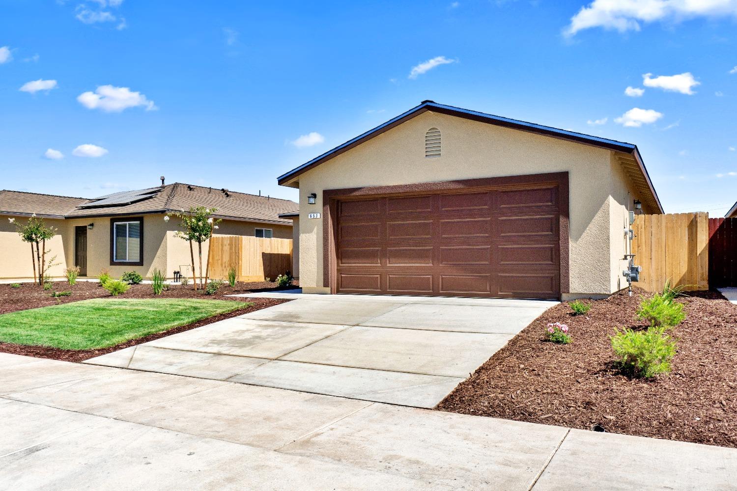 Detail Gallery Image 1 of 16 For 653 Marcus St, Merced,  CA 95341 - 4 Beds | 2 Baths