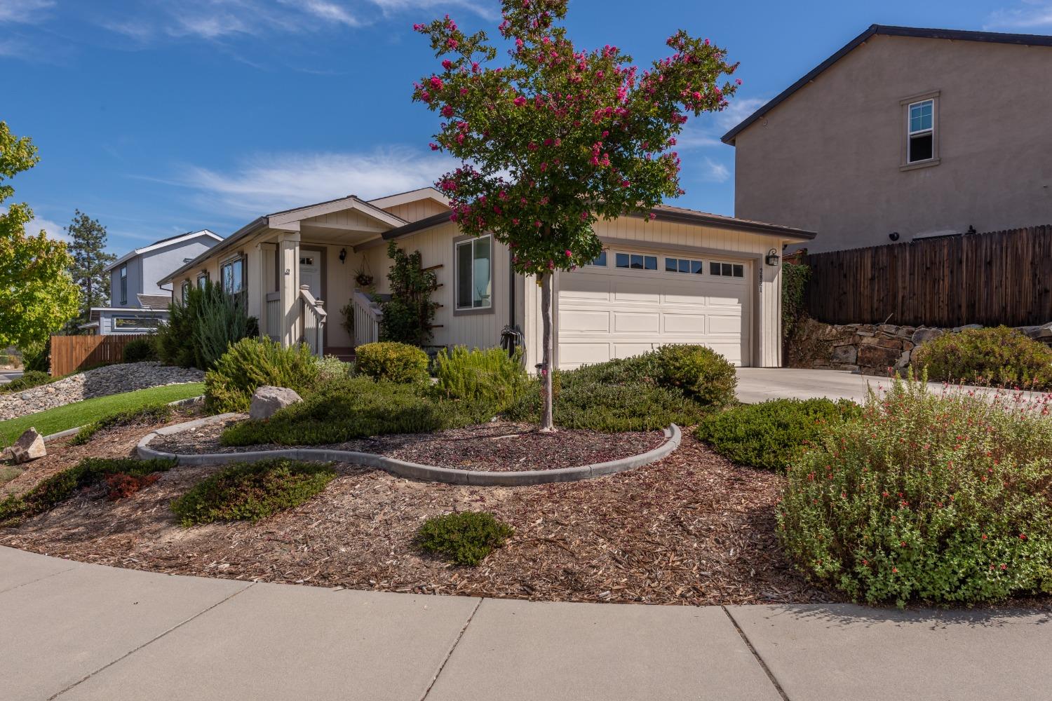Detail Gallery Image 1 of 1 For 2821 Winesap Cir, Placerville,  CA 95667 - 3 Beds | 2 Baths