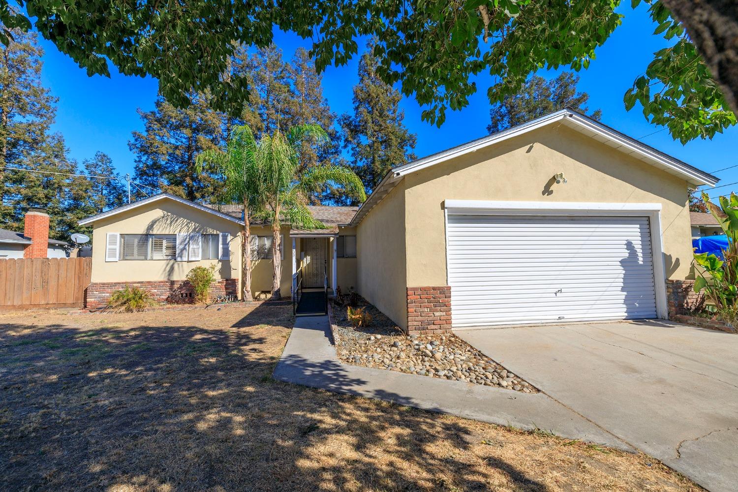 Detail Gallery Image 1 of 36 For 1205 Huntington Dr, Modesto,  CA 95350 - 3 Beds | 2 Baths
